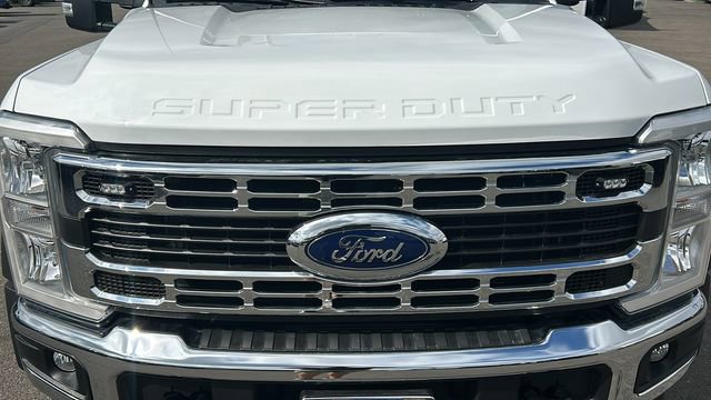 New 2024 Ford F550 4x4 SuperCab Super Duty image 8