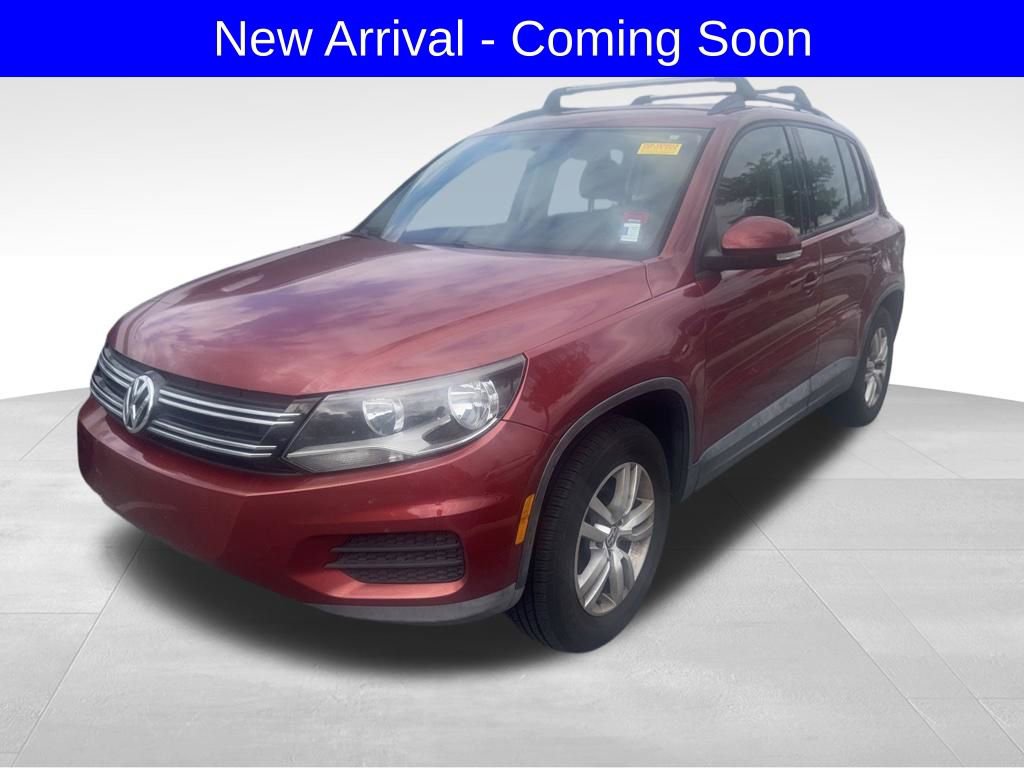 Used 2015 Volkswagen Tiguan S FWD image 1
