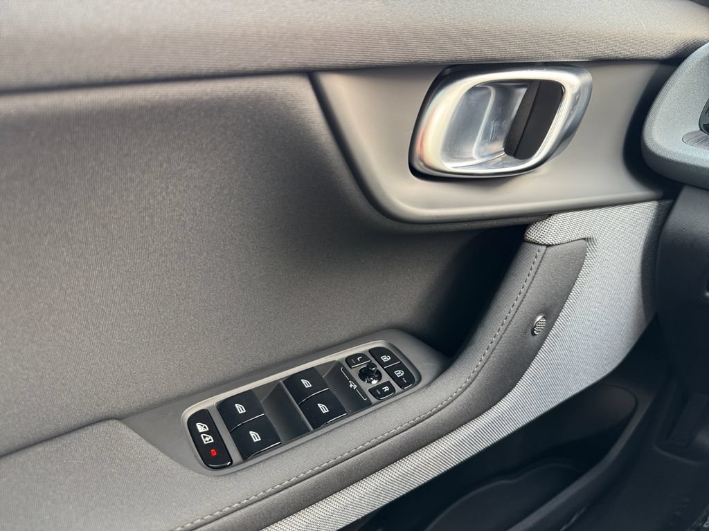 Used 2023 Polestar Polestar 2 w/ Pilot Pack AWD/4WD image 11