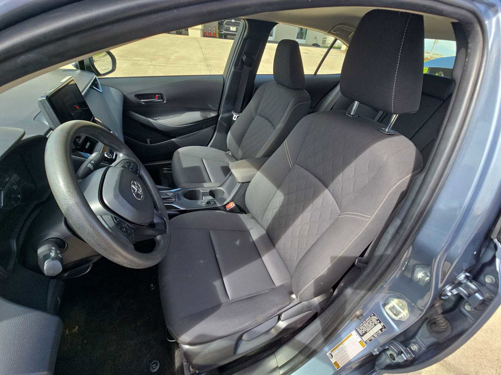 Used 2023 Toyota Corolla LE image 14