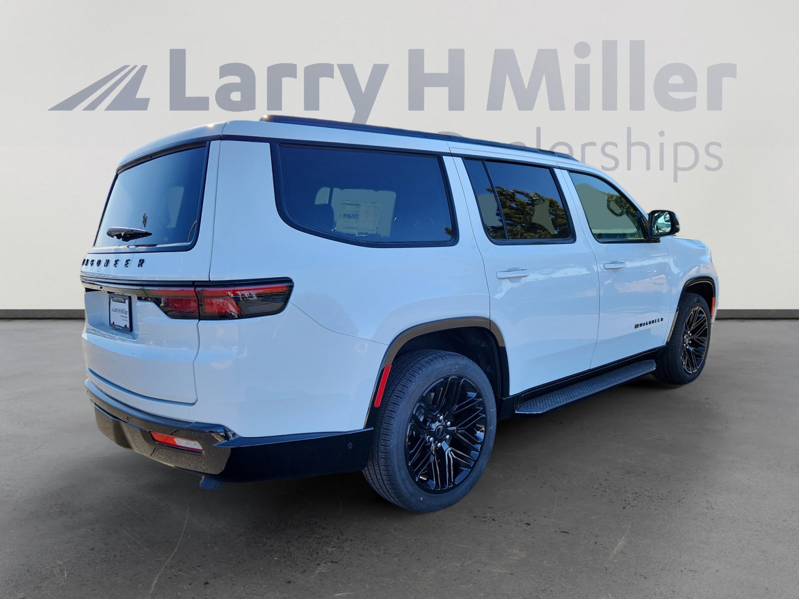 New 2025 Jeep Wagoneer Series II w/ Convenience Group I image 5