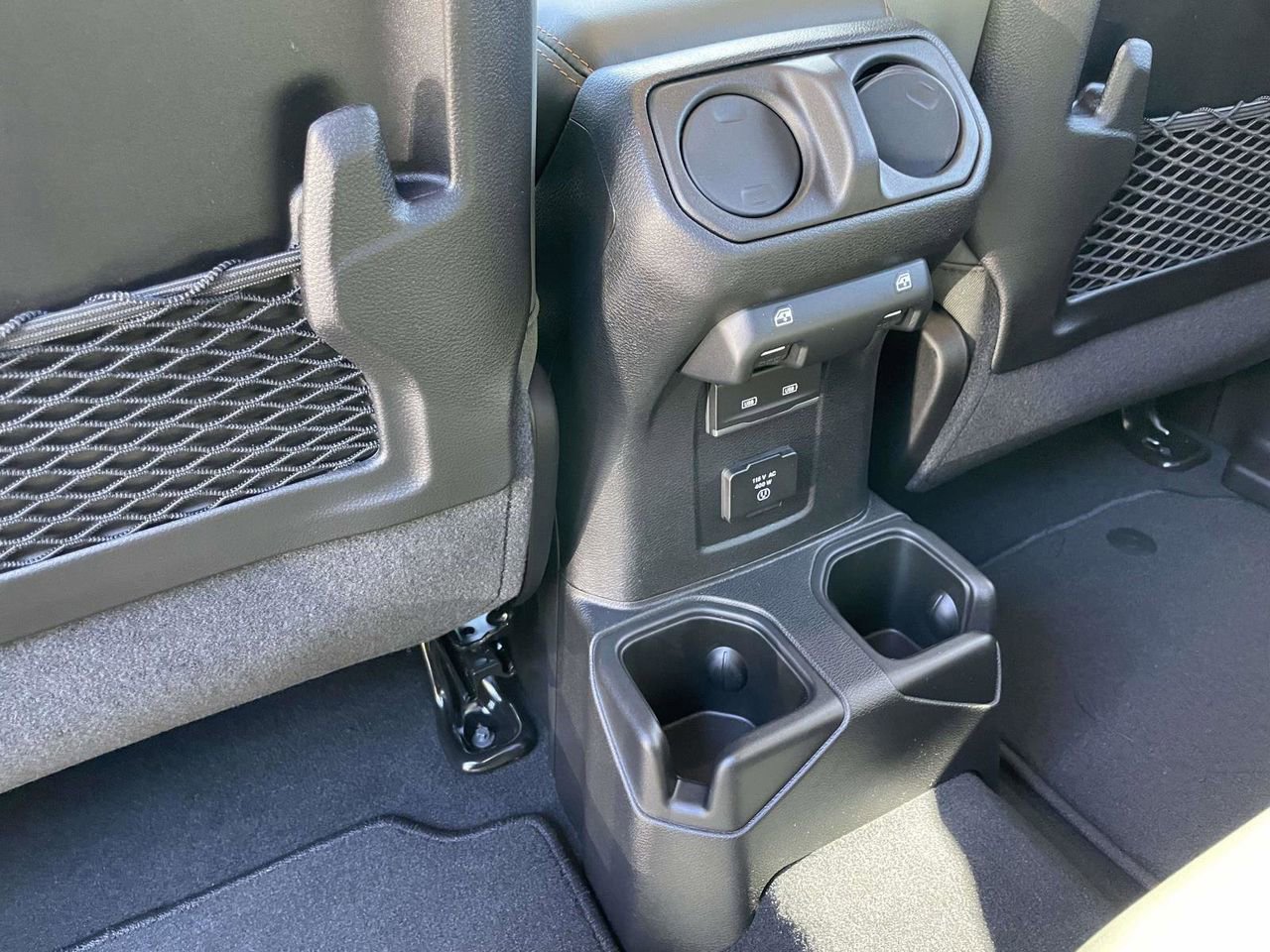 New 2025 Jeep Gladiator Mojave image 29