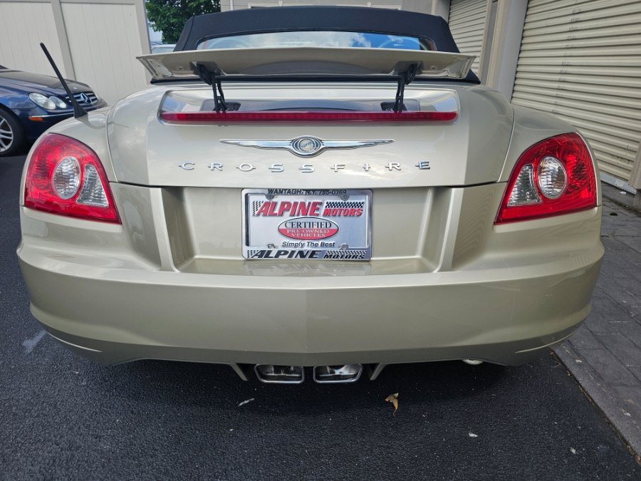 Used 2008 Chrysler Crossfire Limited RWD image 21