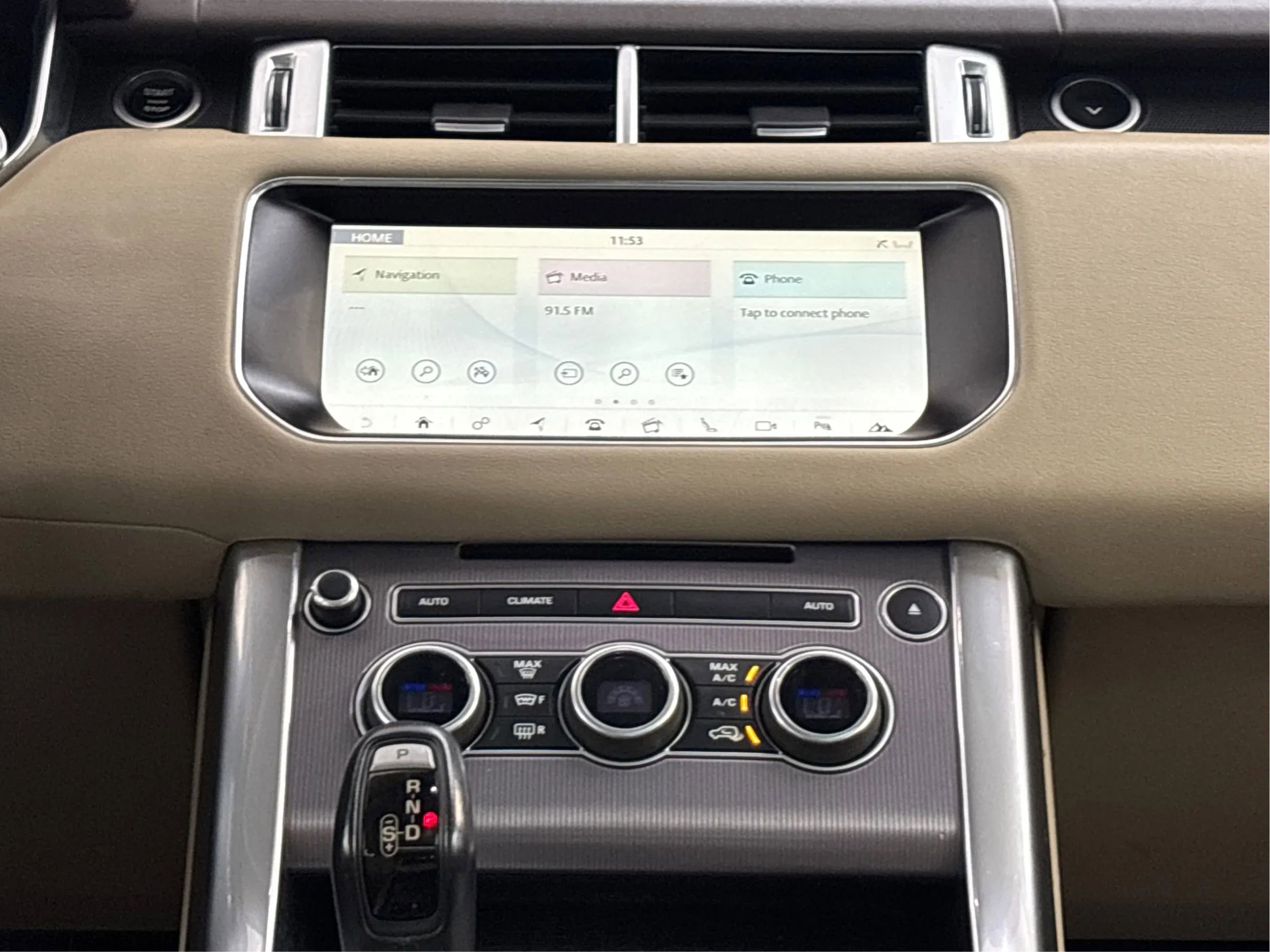 Used 2017 Land Rover Range Rover Sport HSE AWD/4WD image 19
