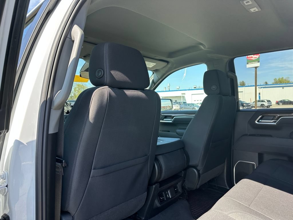Used 2026 Chevrolet Silverado 1500 RST AWD/4WD image 11