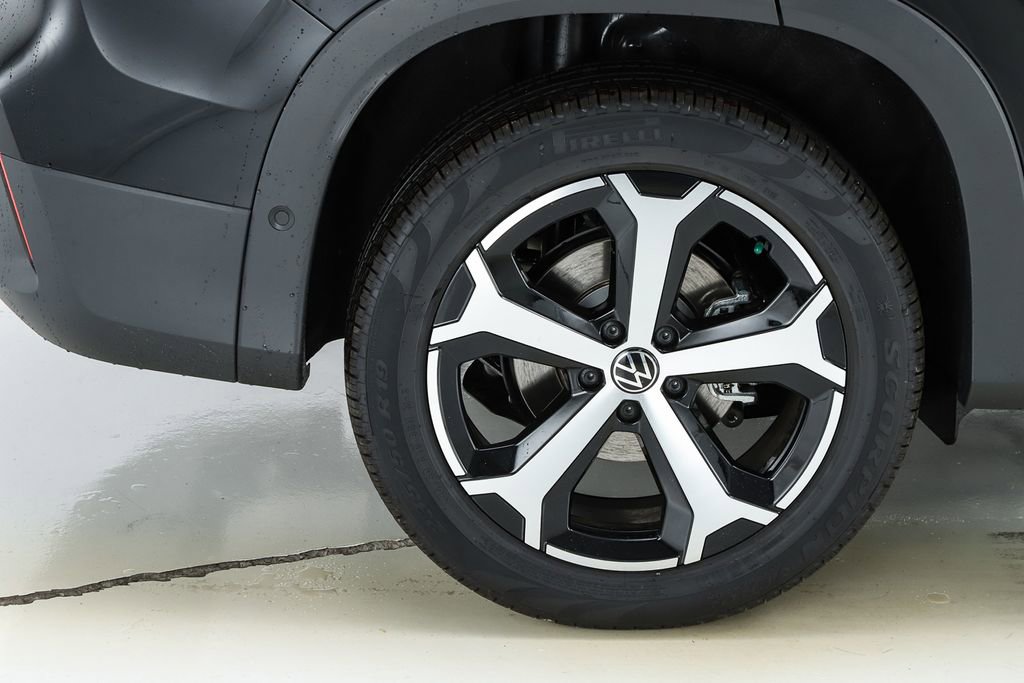 New 2026 Volkswagen Tiguan SE image 52
