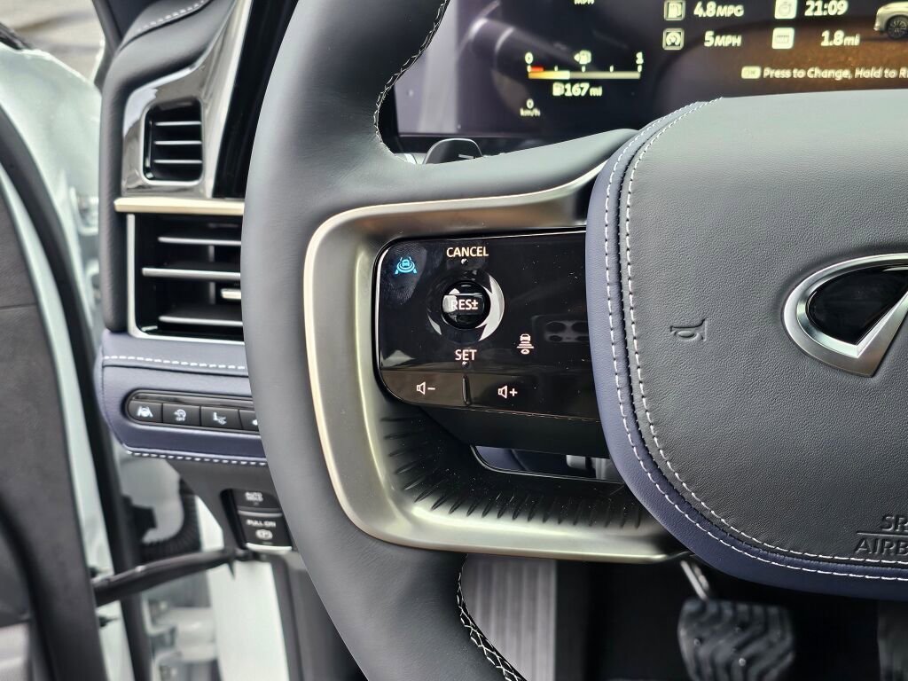 New 2026 INFINITI QX80 4WD image 33