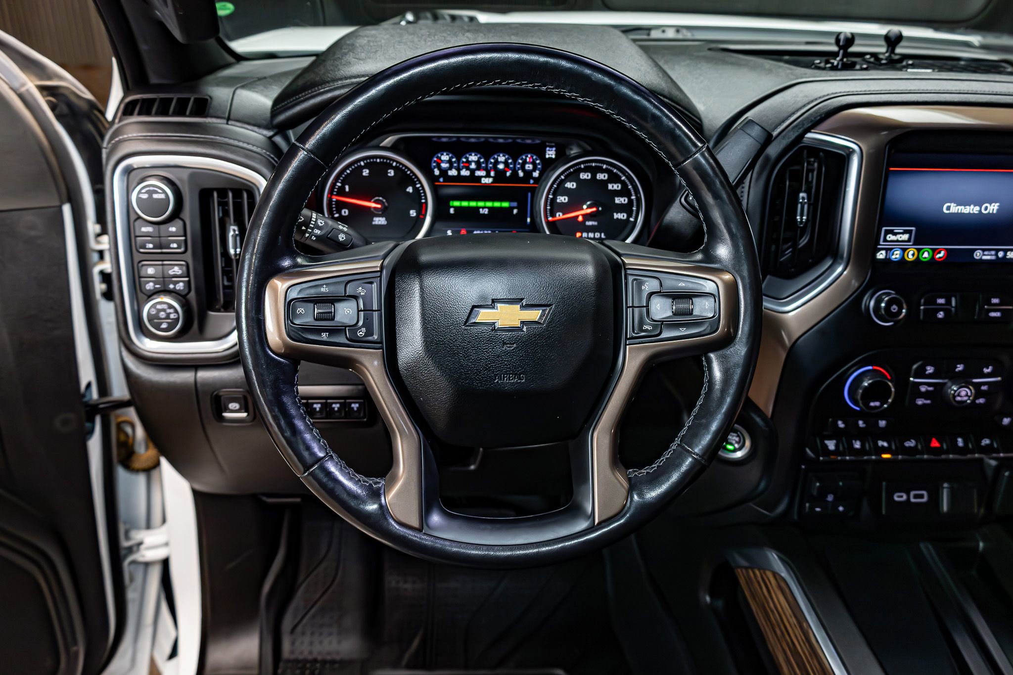 Used 2021 Chevrolet Silverado 3500 High Country image 16