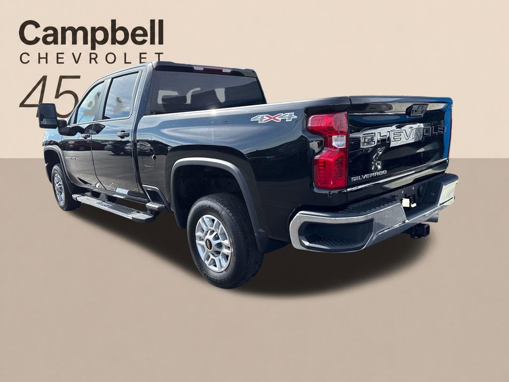 Used 2024 Chevrolet Silverado 2500 LT AWD/4WD image 3
