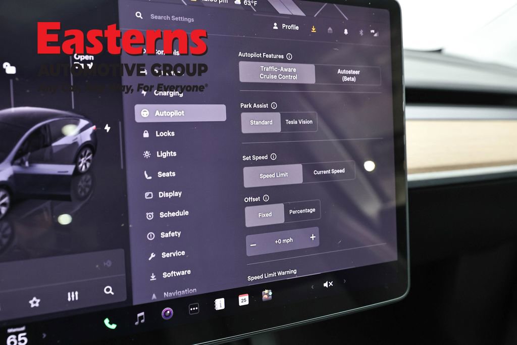 Used 2022 Tesla Model Y Long Range image 17