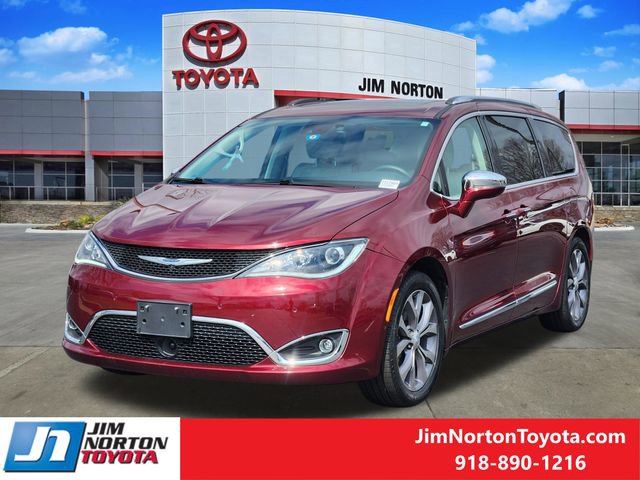 Used 2019 Chrysler Pacifica Limited w/ Tire & Wheel Group image 3