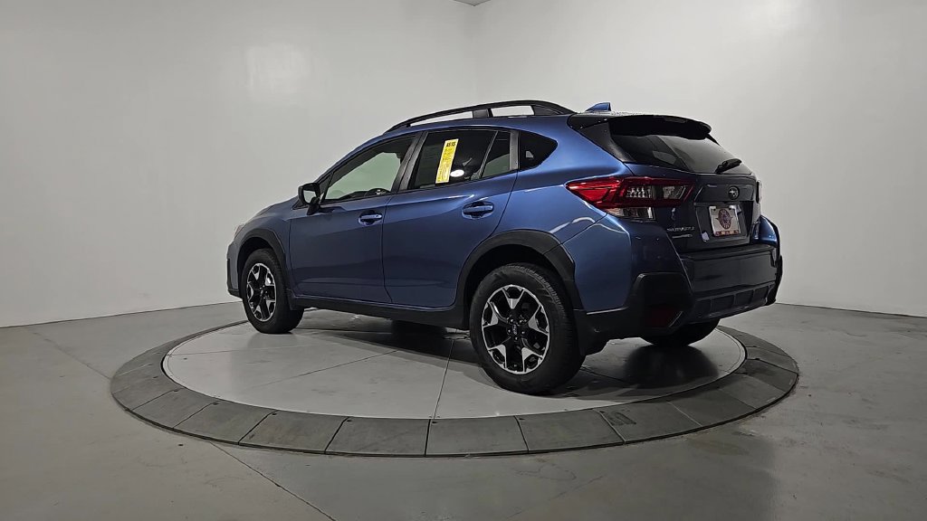 Used 2020 Subaru Crosstrek 2.0i Premium w/ Moonroof Package 2 AWD/4WD image 3