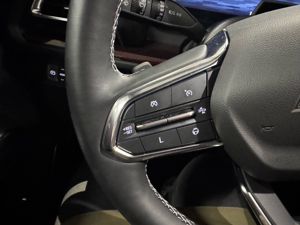 Certified 2024 Chevrolet Traverse Z71 w/ Enhanced Driving Package image 26