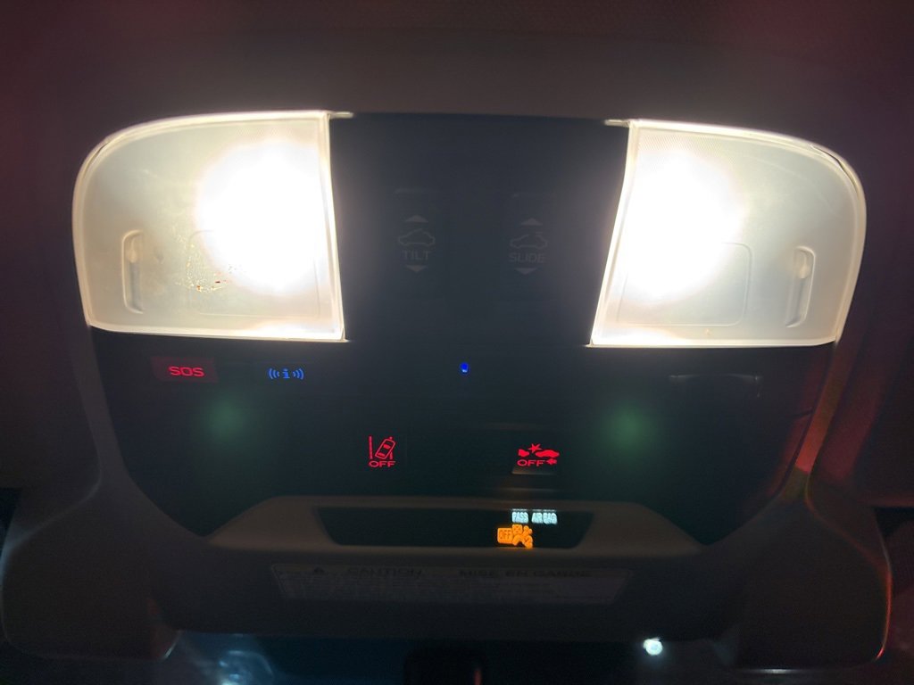 Used 2022 Subaru Crosstrek 2.5i Sport w/ Moonroof Package image 18