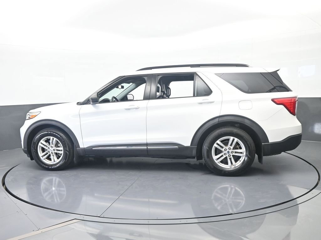 Used 2021 Ford Explorer XLT w/ Equipment Group 202A RWD image 3