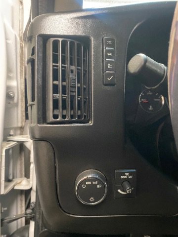 Used 2015 Chevrolet Express 3500 Extended image 22