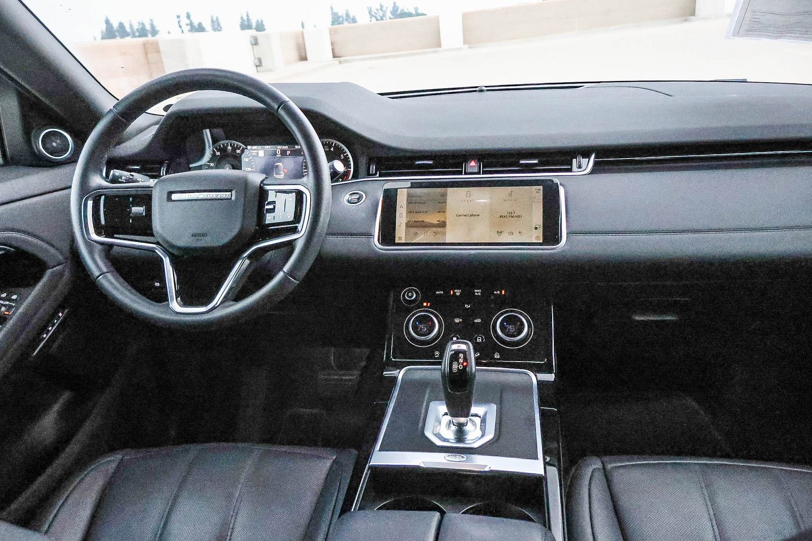Certified 2023 Land Rover Range Rover Evoque SE image 22