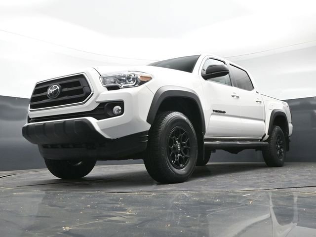 Used 2023 Toyota Tacoma SR5 AWD/4WD image 35