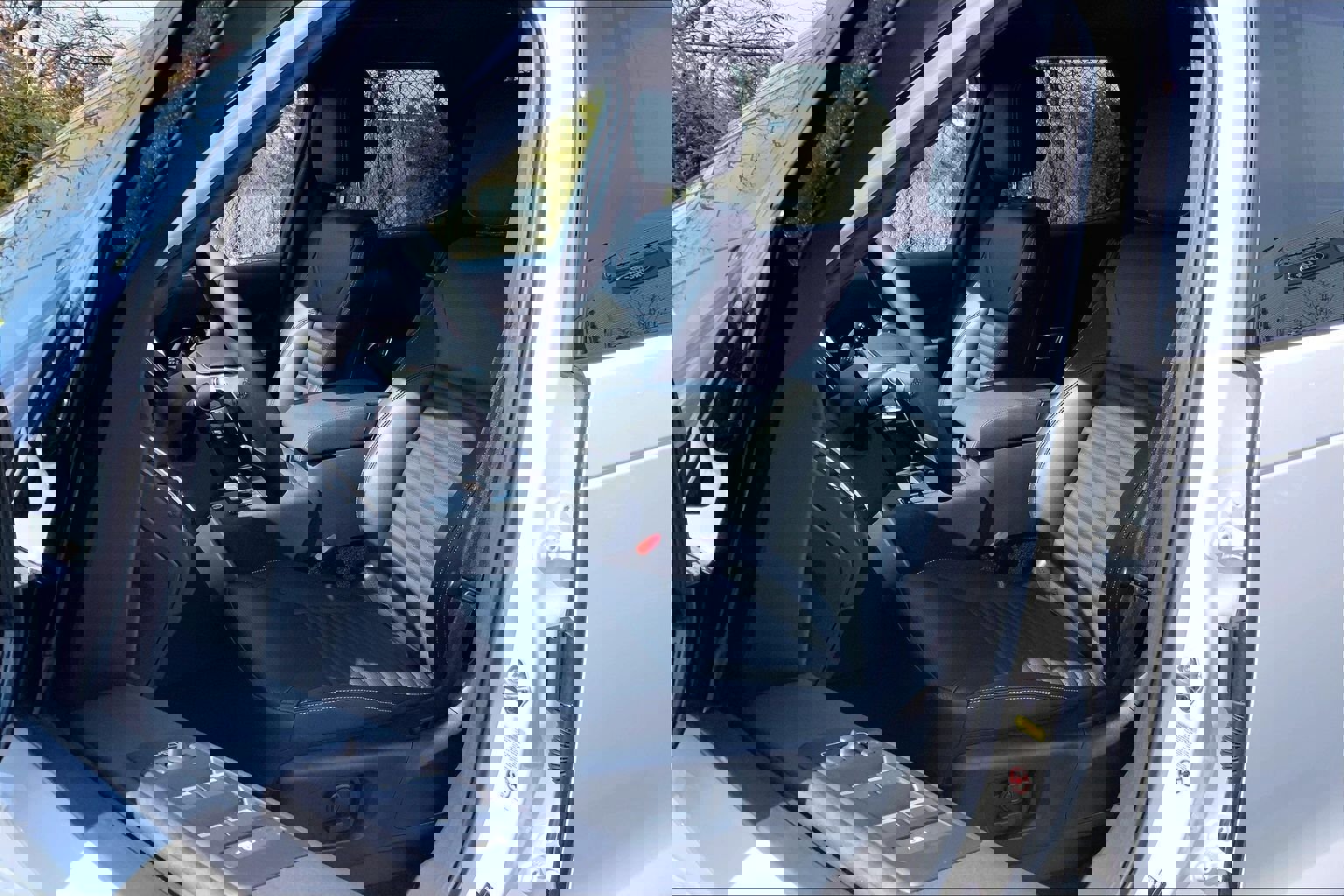 New 2026 Land Rover Discovery S image 9