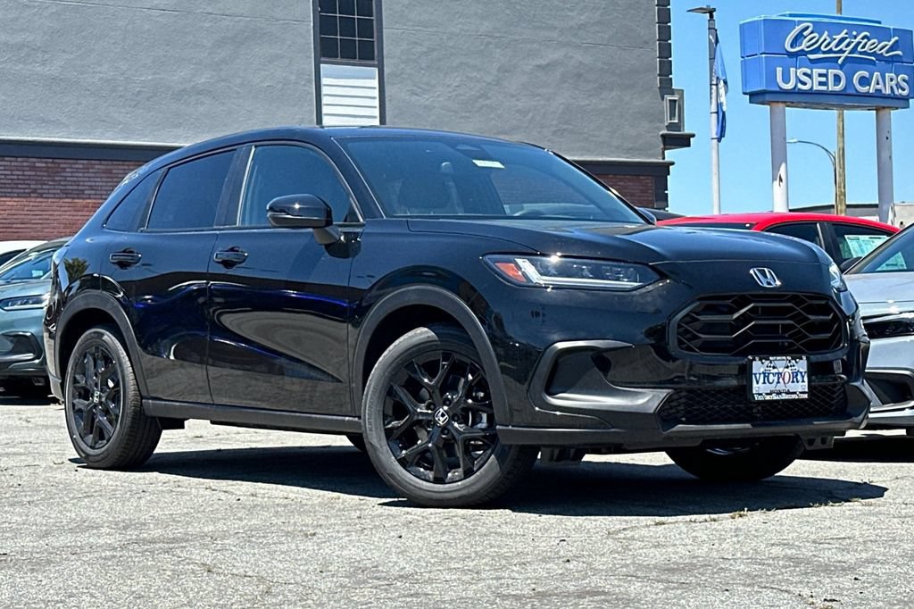 New 2025 Honda HR-V Sport image 2