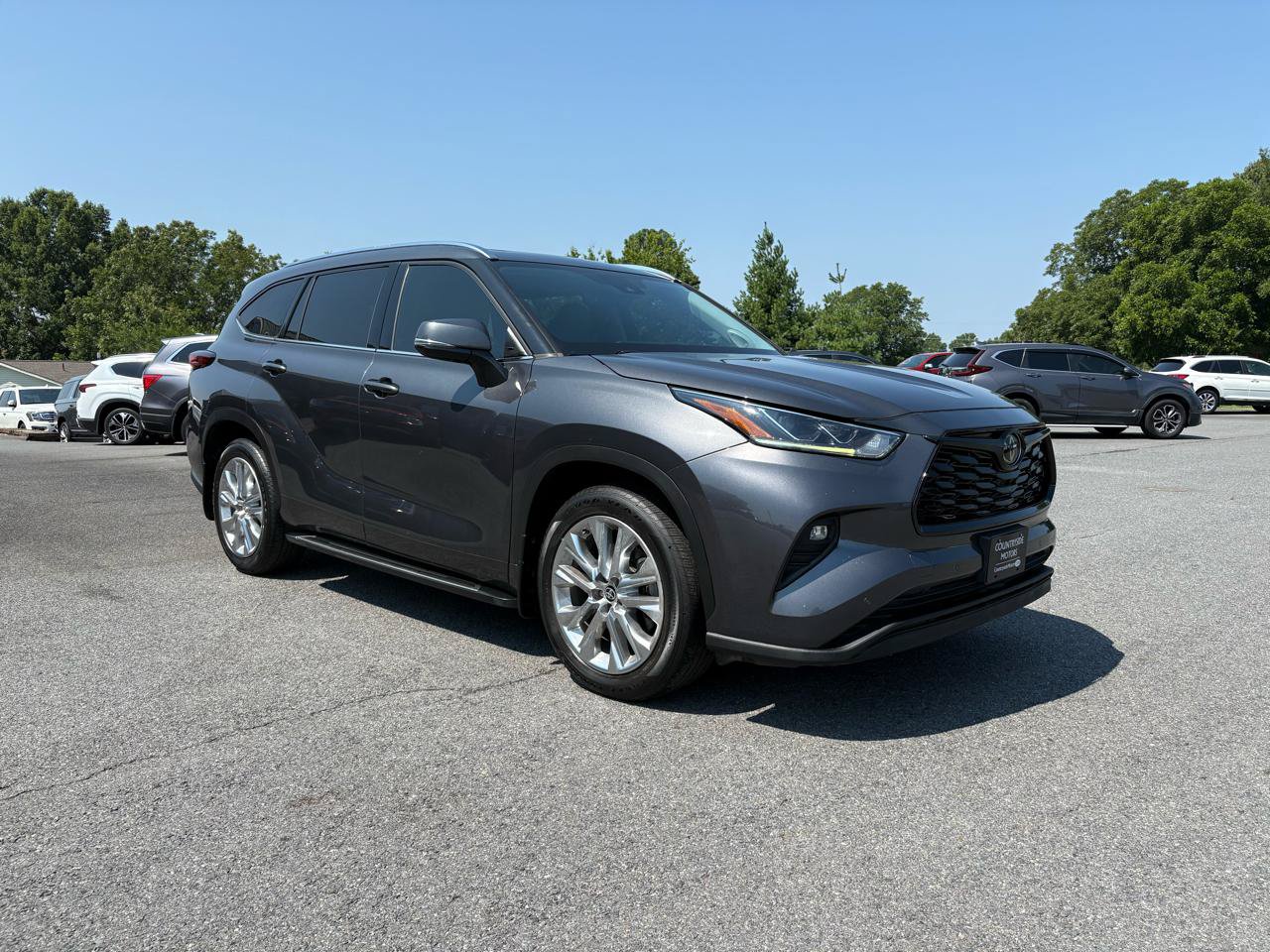 Used 2021 Toyota Highlander Limited FWD image 9
