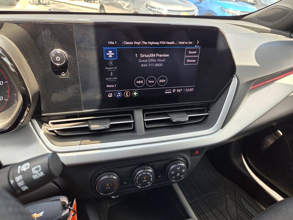 Used 2024 Chevrolet Trax RS FWD image 23