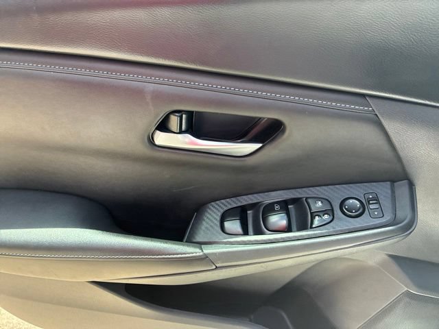 Used 2024 Nissan Sentra SV FWD image 20