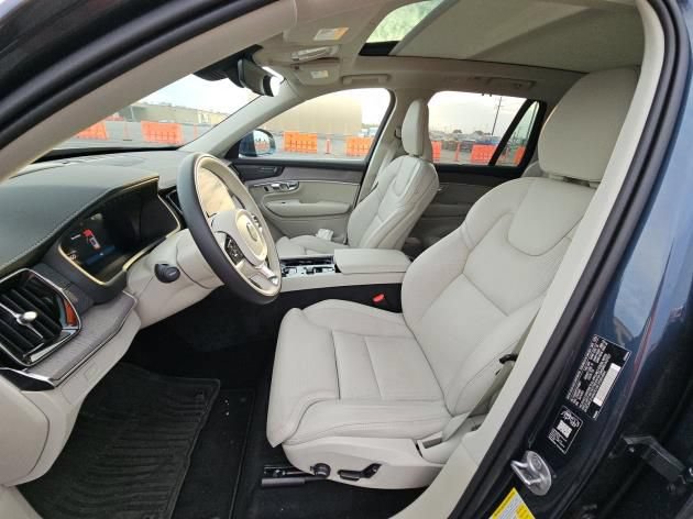 Used 2026 Volvo XC90 B6 Ultra AWD/4WD image 7
