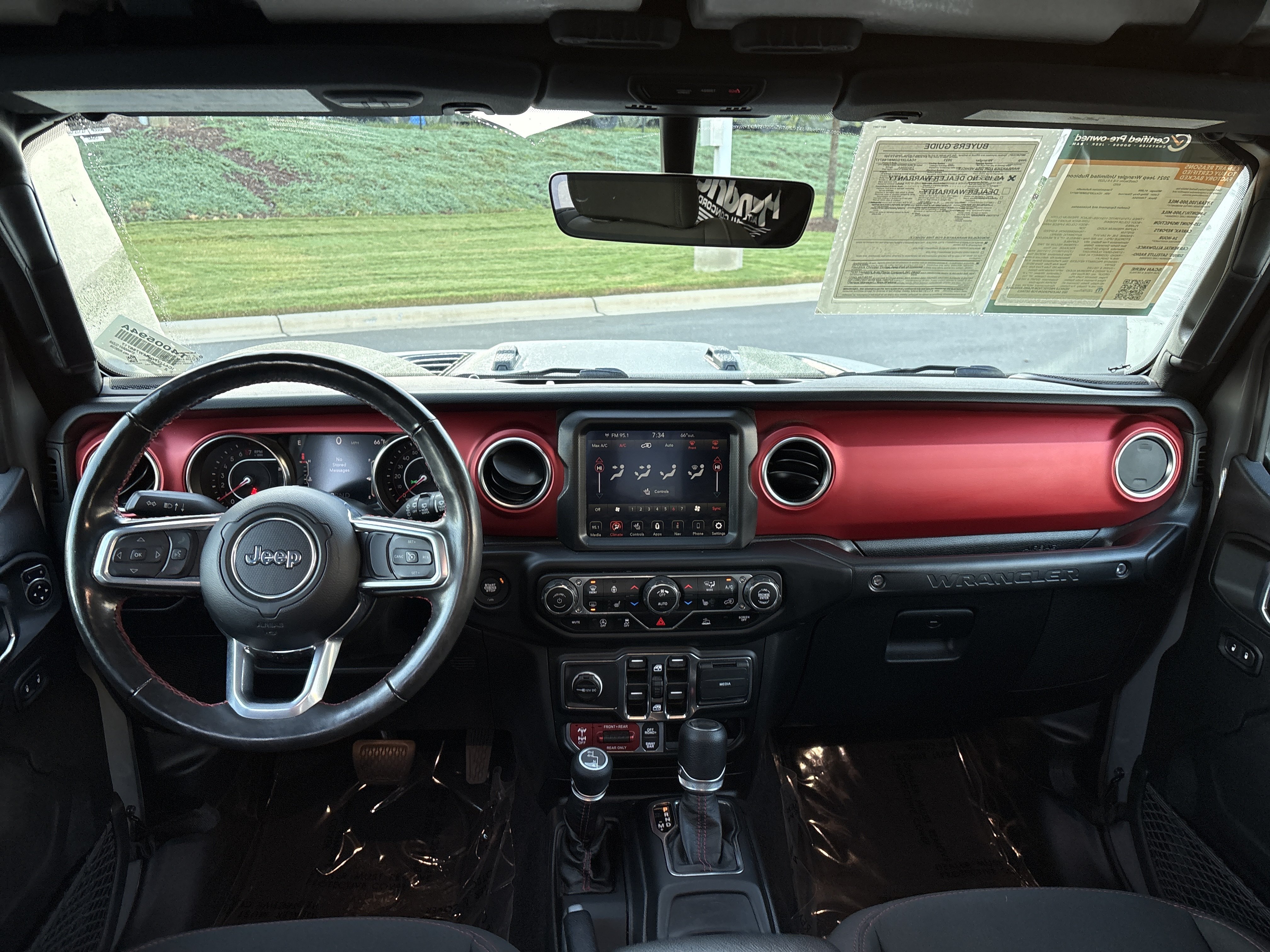 Used 2021 Jeep Wrangler Unlimited Rubicon w/ Xtreme Recon 35" Tire Package AWD/4WD image 21