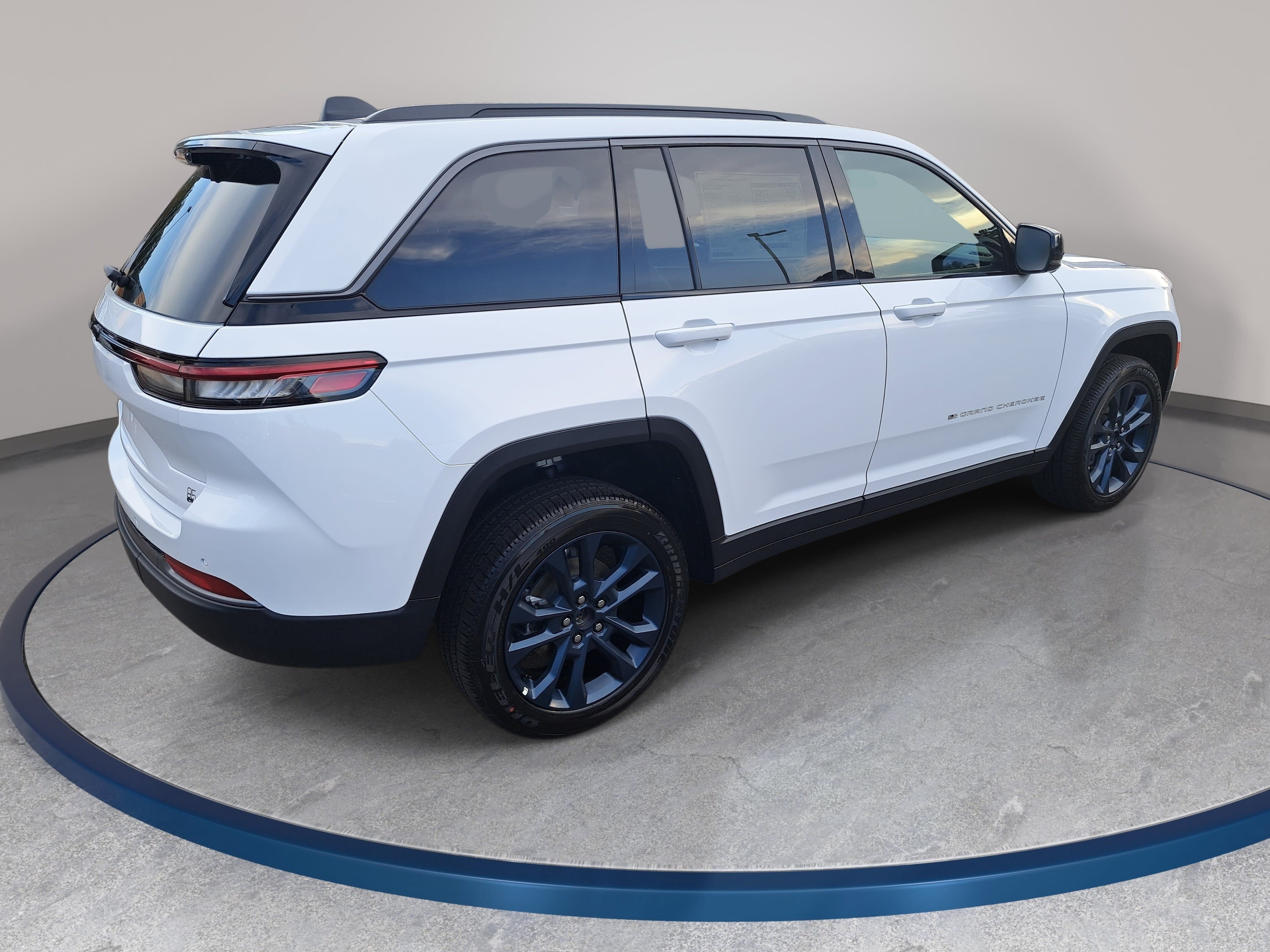New 2026 Jeep Grand Cherokee Limited AWD/4WD image 5
