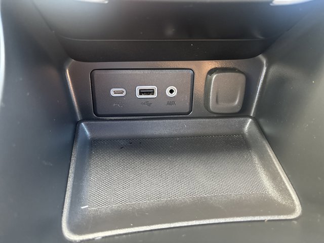 Used 2023 GMC Terrain SLE image 20