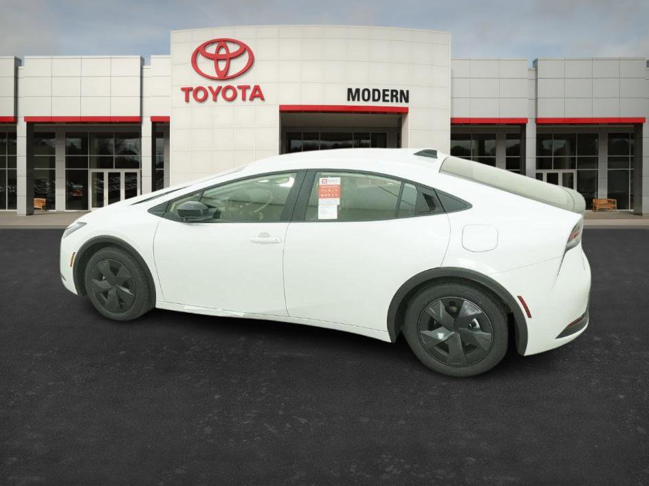 New 2026 Toyota Prius LE FWD image 11