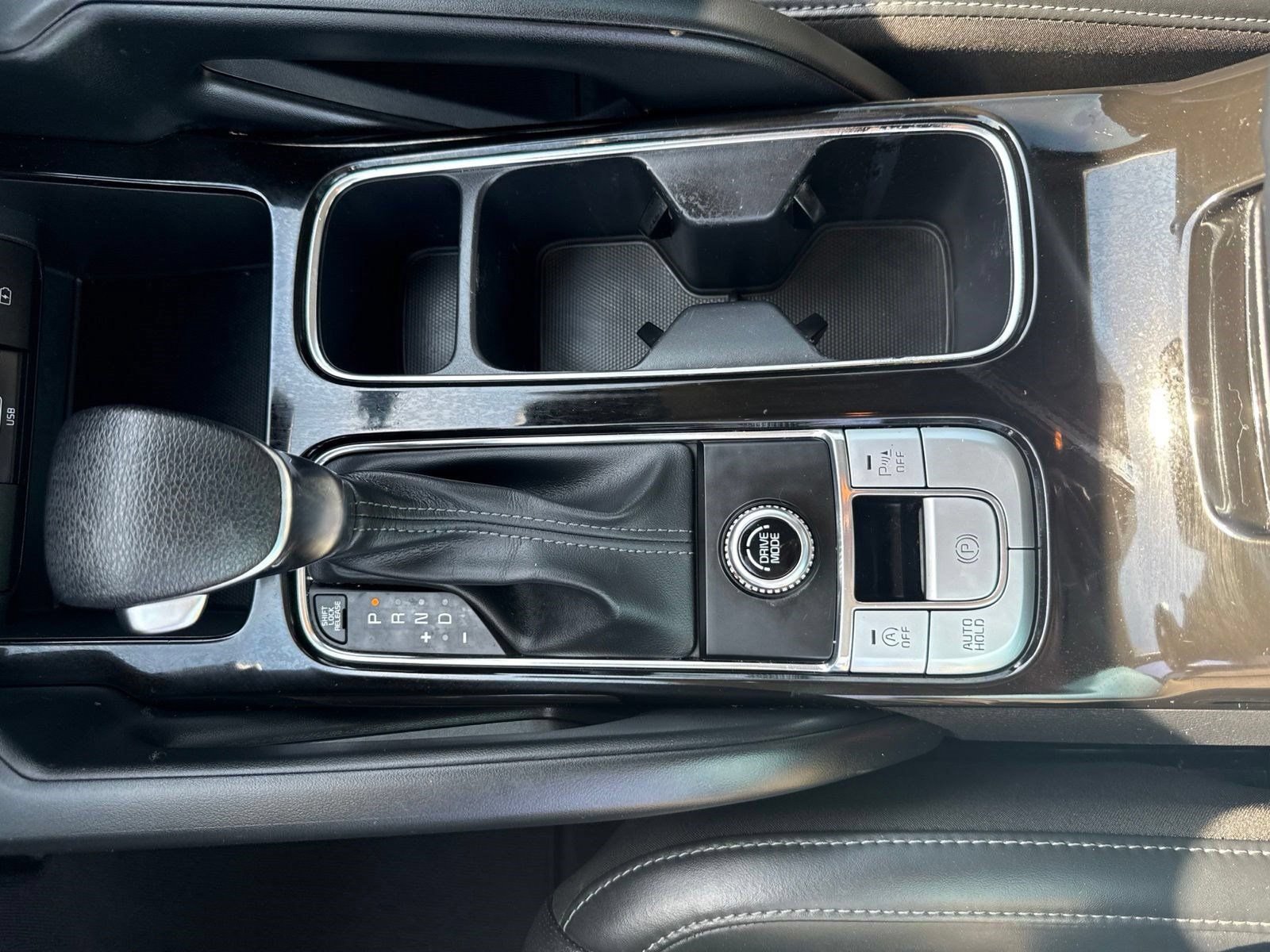 Used 2020 Kia Telluride LX FWD image 15