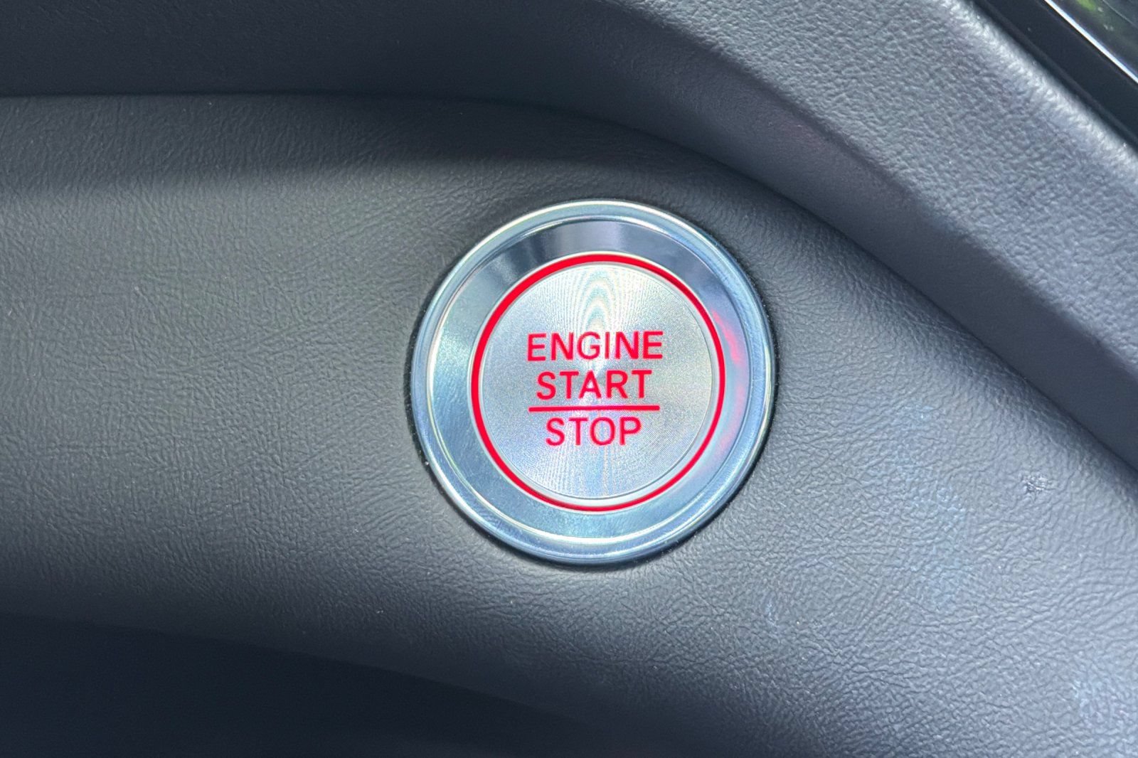 Certified 2025 Acura RDX SH-AWD image 25