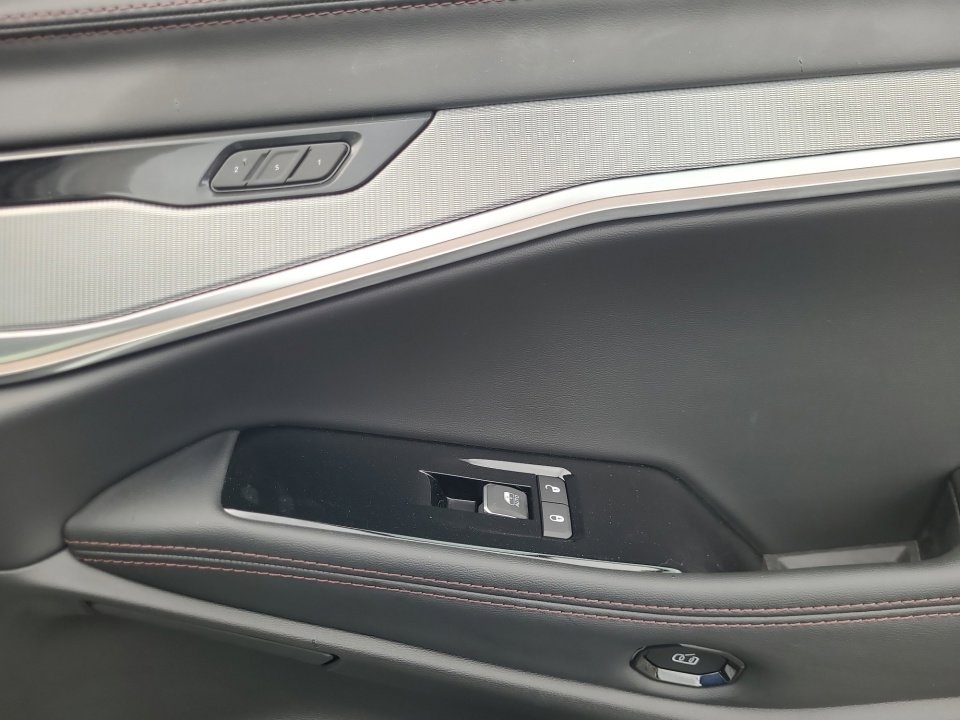 New 2025 Jeep Wagoneer Launch Edition image 31