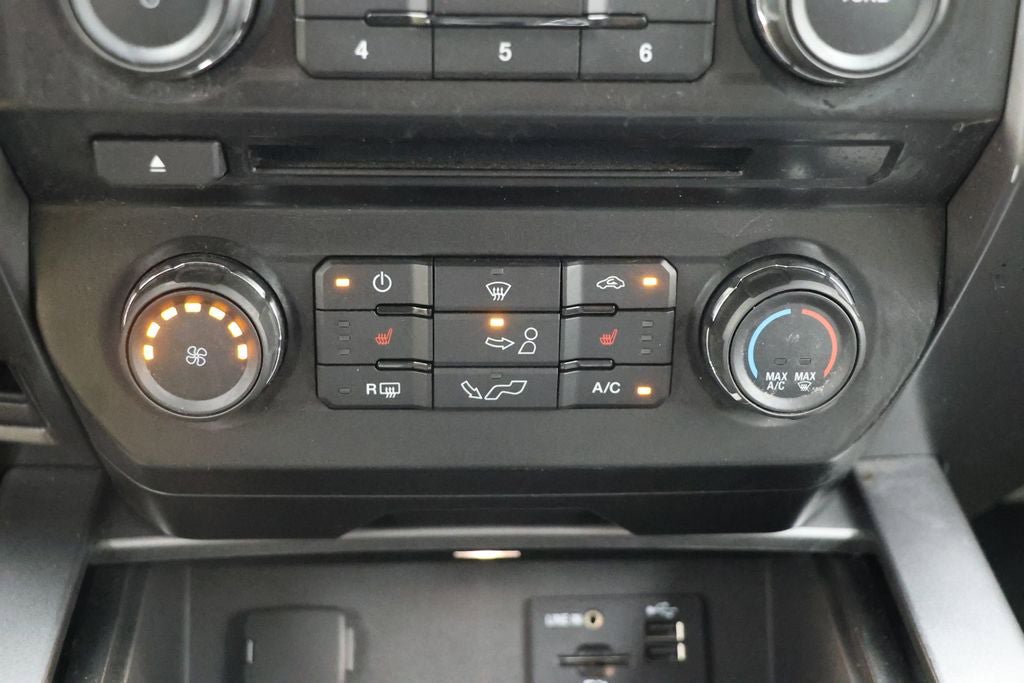 Used 2015 Ford F150 XLT w/ Equipment Group 302A Luxury image 26