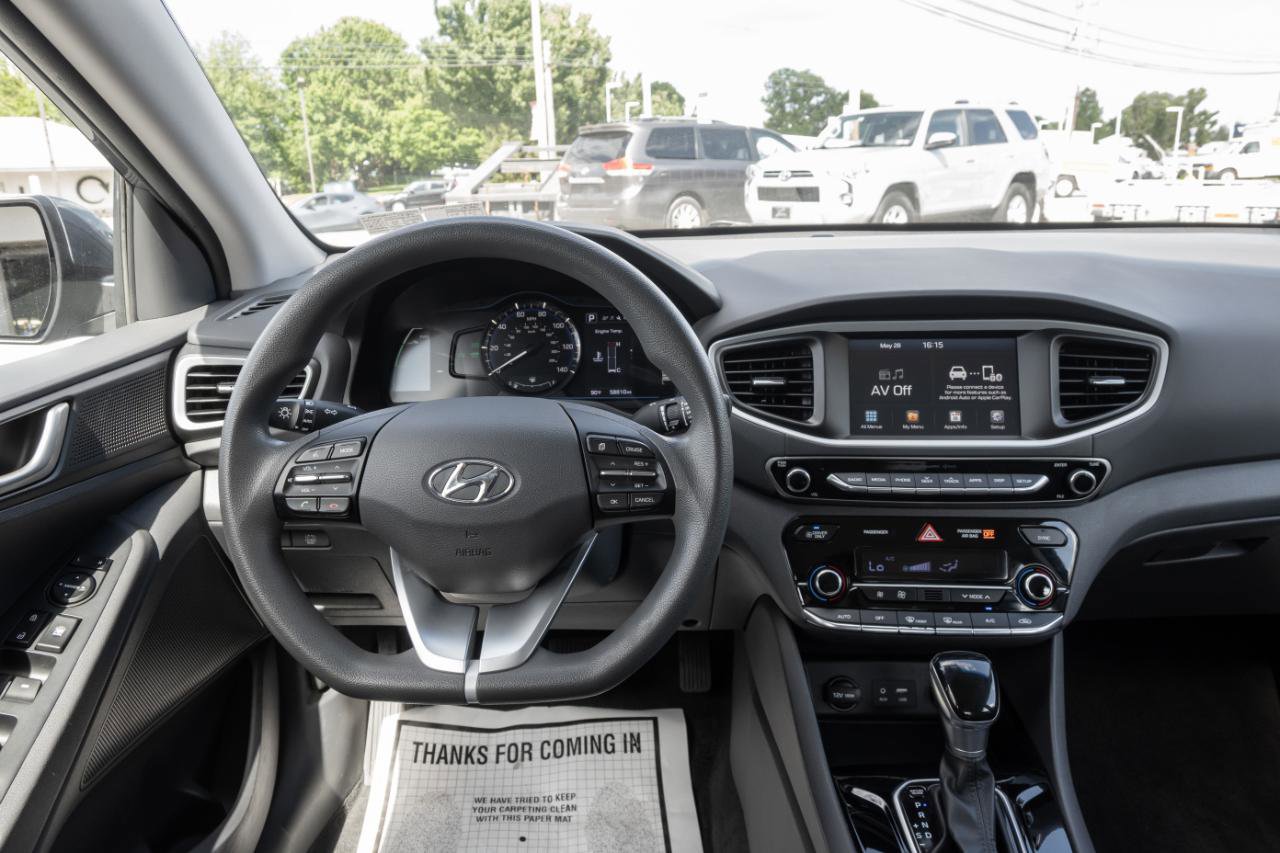 Used 2018 Hyundai Ioniq Blue FWD image 25