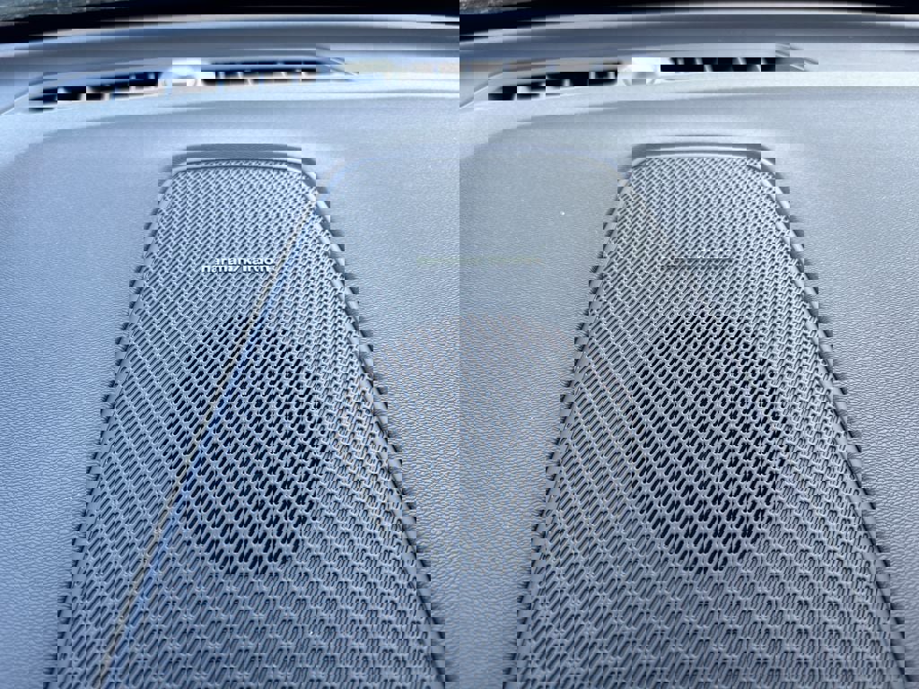 New 2026 Volvo XC60 B5 Plus image 10