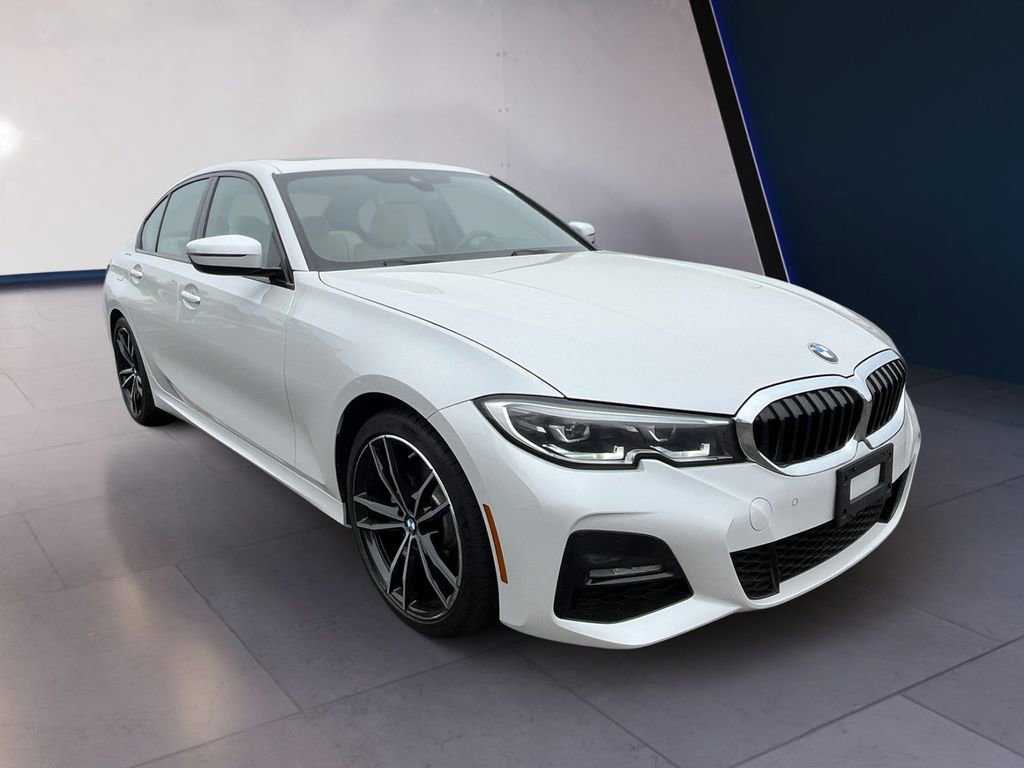 Used 2022 BMW 330i xDrive Sedan w/ M Sport Package AWD/4WD image 7