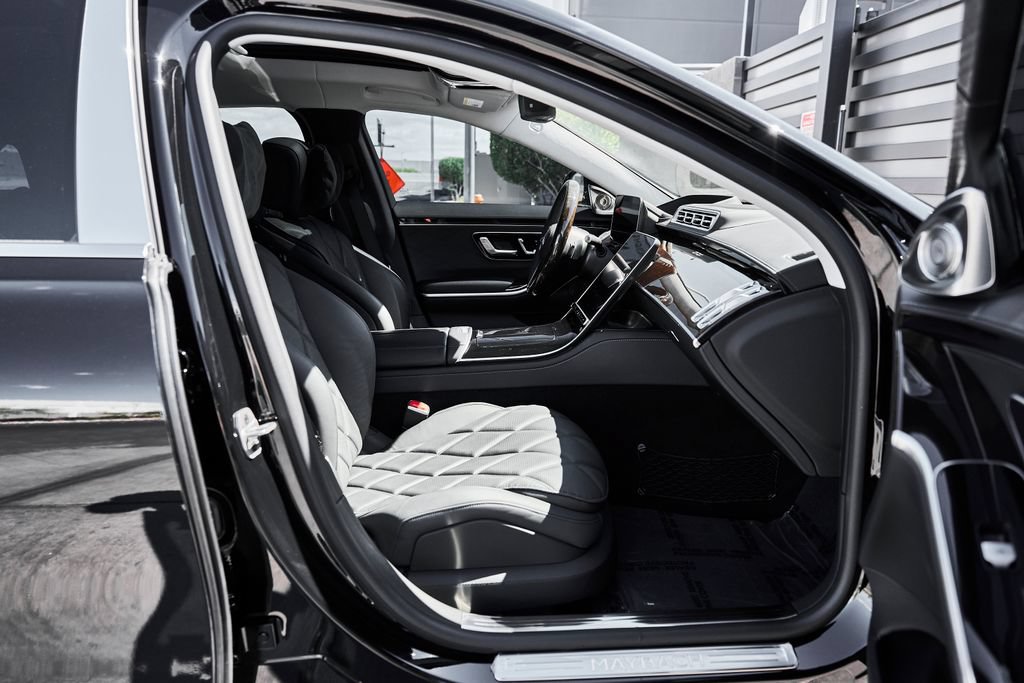 Used 2023 Mercedes-Benz Maybach S 680 4MATIC image 25