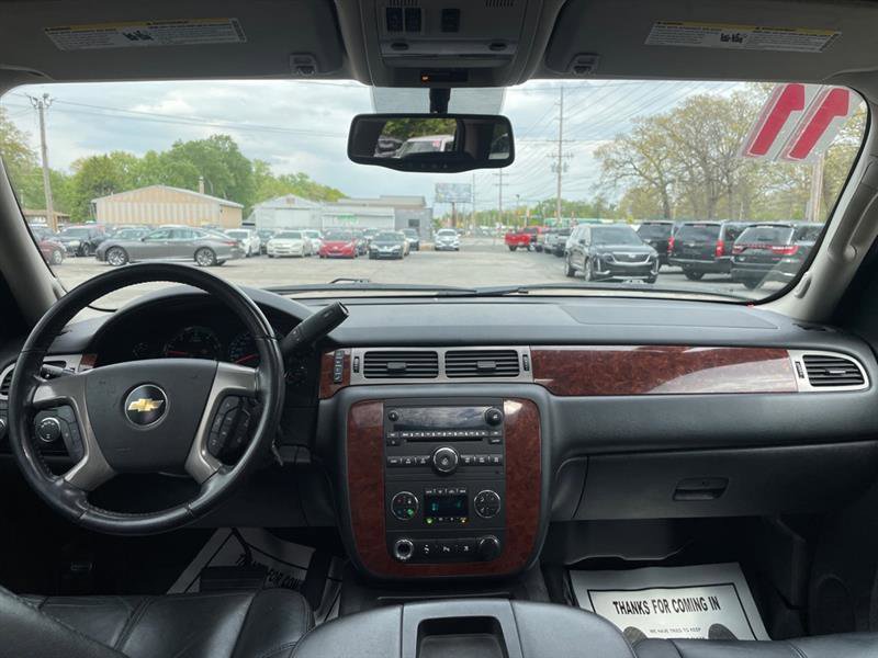 Used 2011 Chevrolet Tahoe LT w/ Luxury Package AWD/4WD image 9