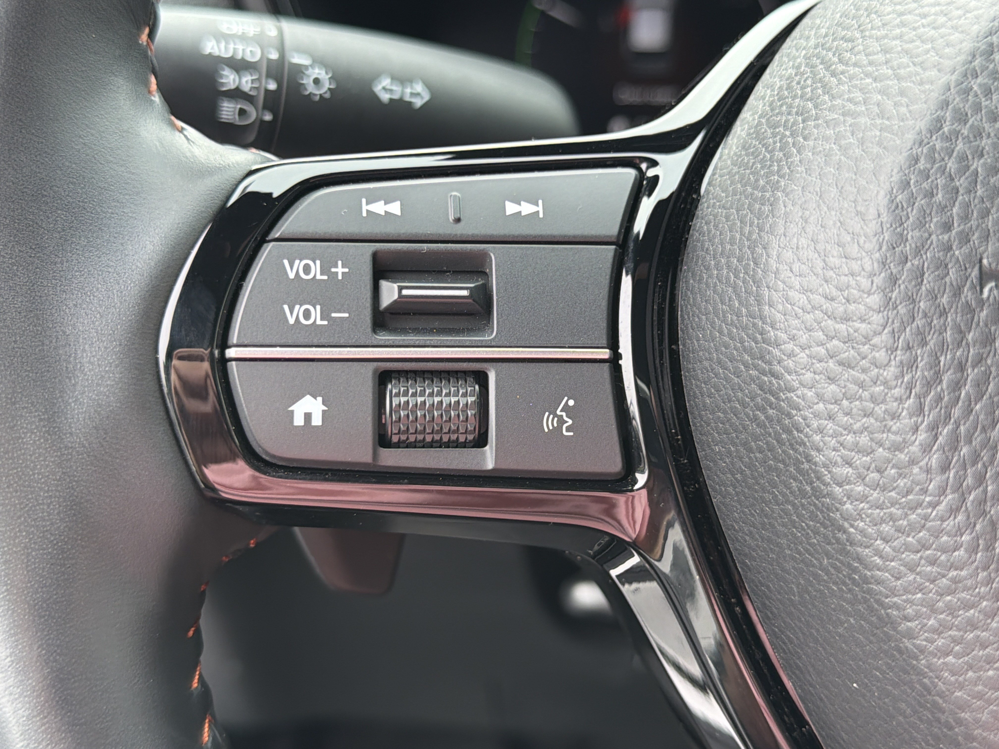 Used 2023 Honda CR-V Sport Touring image 25