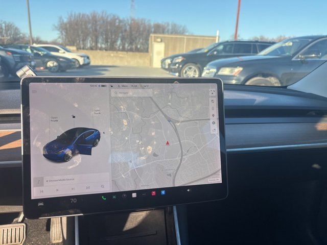 Used 2019 Tesla Model 3 image 8