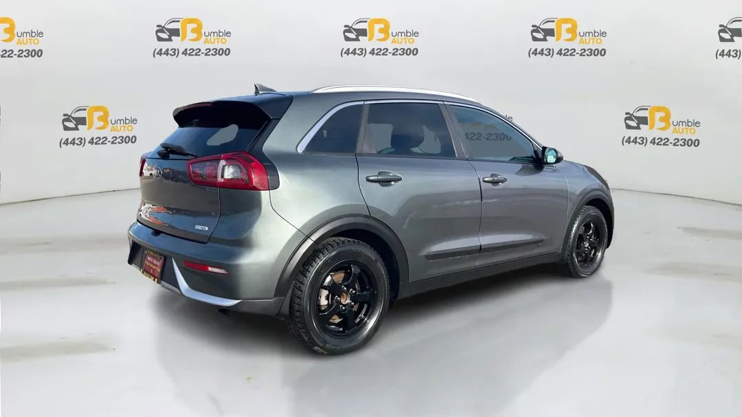 Used 2017 Kia Niro LX image 5