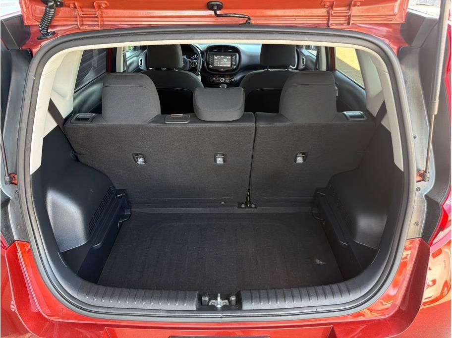 Used 2020 Kia Soul LX FWD image 23