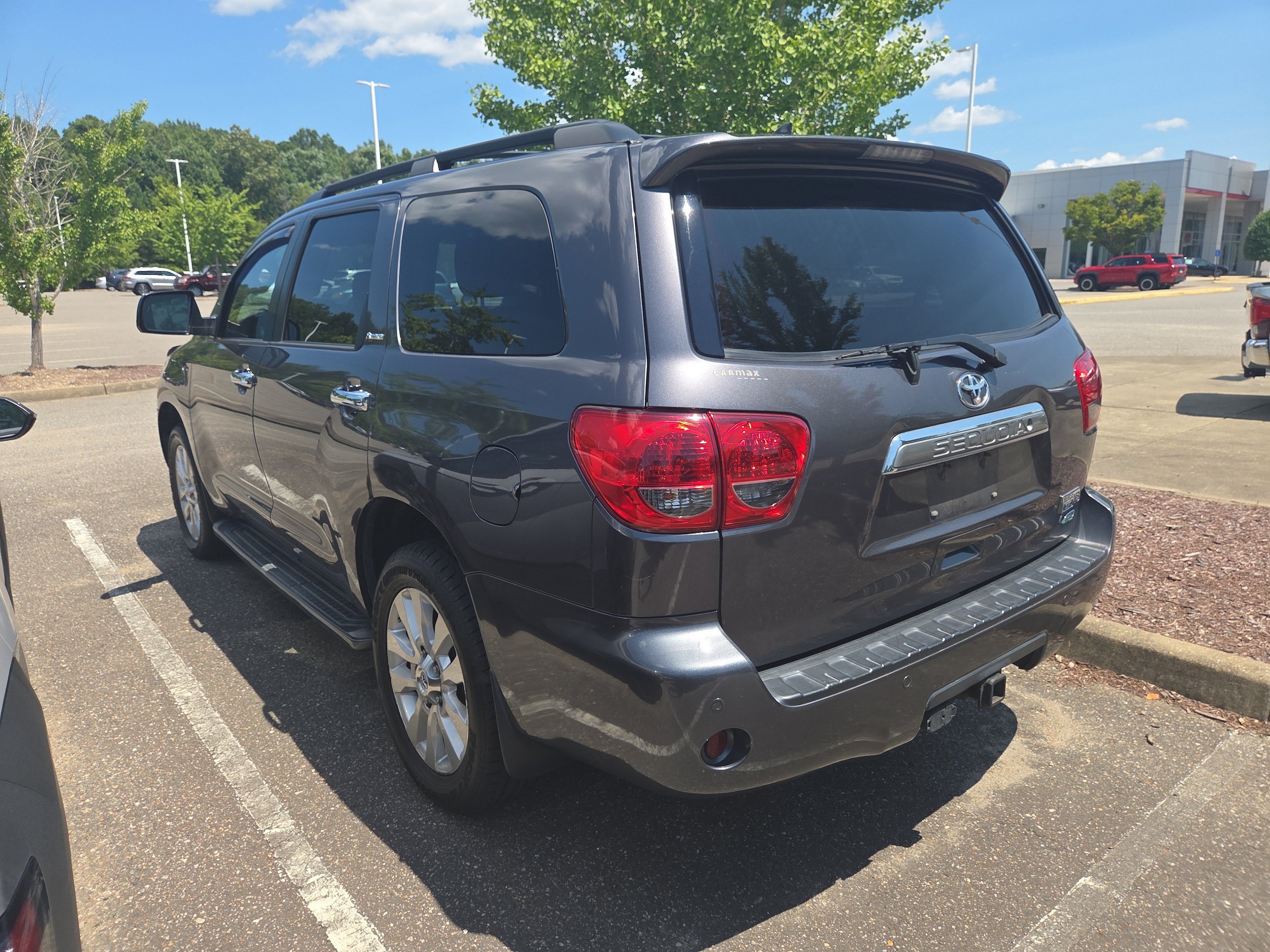 Used 2014 Toyota Sequoia Platinum AWD/4WD image 6