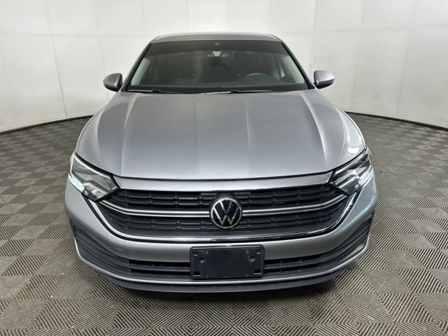 Used 2022 Volkswagen Jetta SE image 8