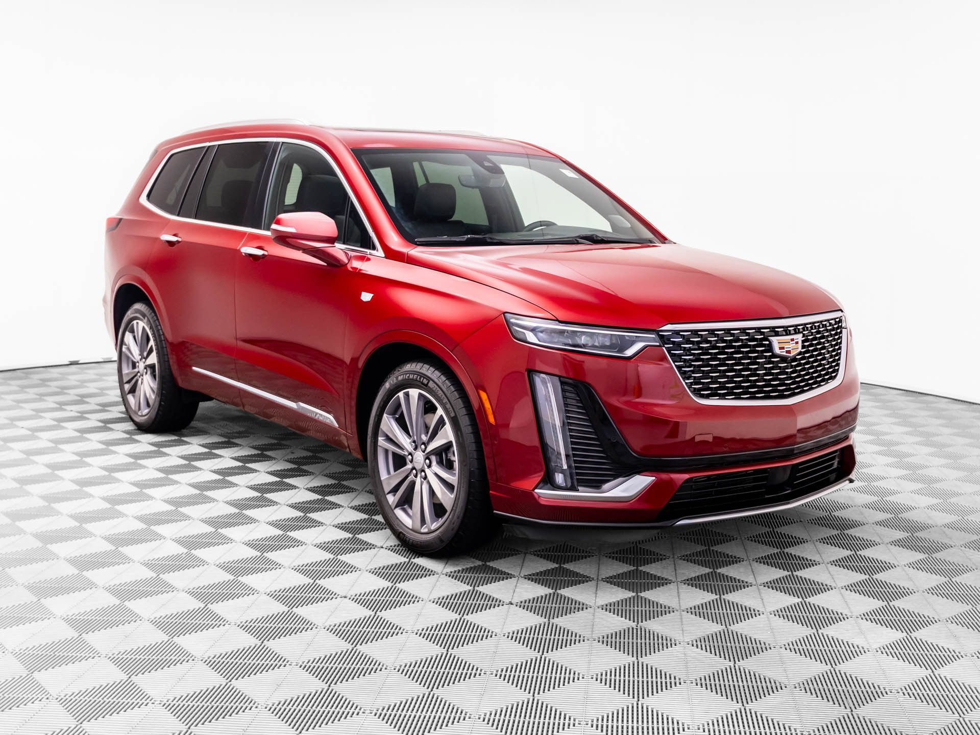 Used 2025 Cadillac XT6 Premium Luxury w/ Platinum Package AWD/4WD image 7