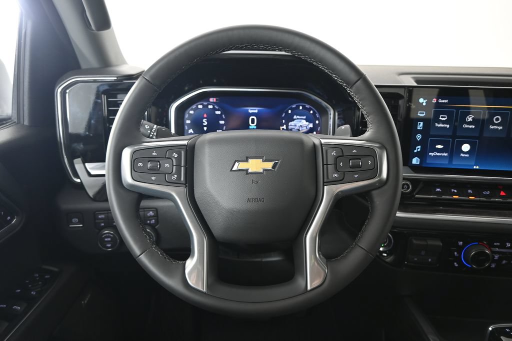 New 2026 Chevrolet Silverado 1500 LTZ w/ LTZ Premium Package AWD/4WD image 33