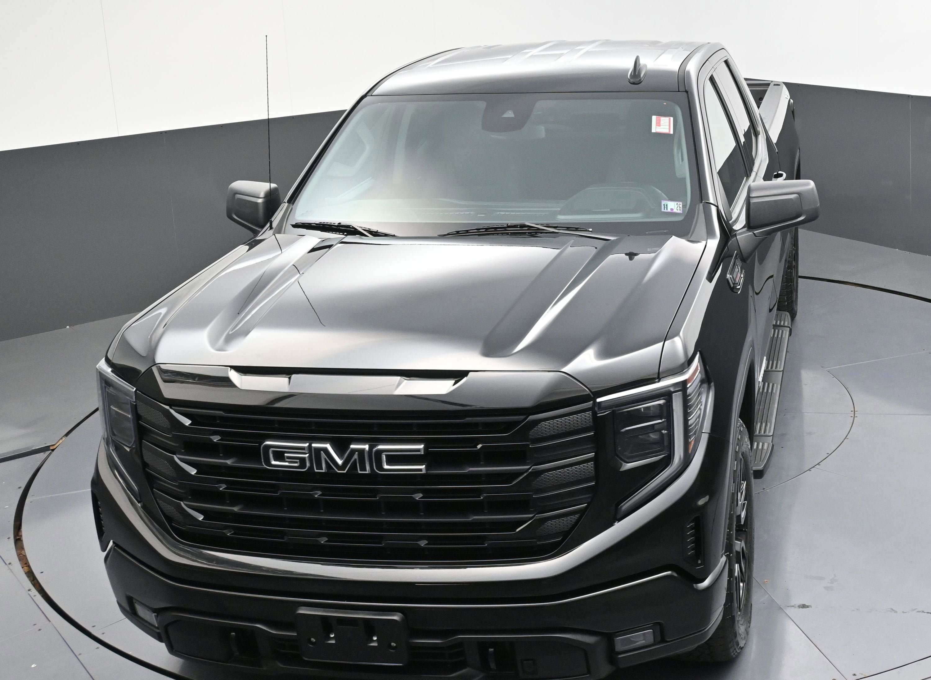 Certified 2023 GMC Sierra 1500 Elevation w/ LPO, Elevation Black Package AWD/4WD image 46